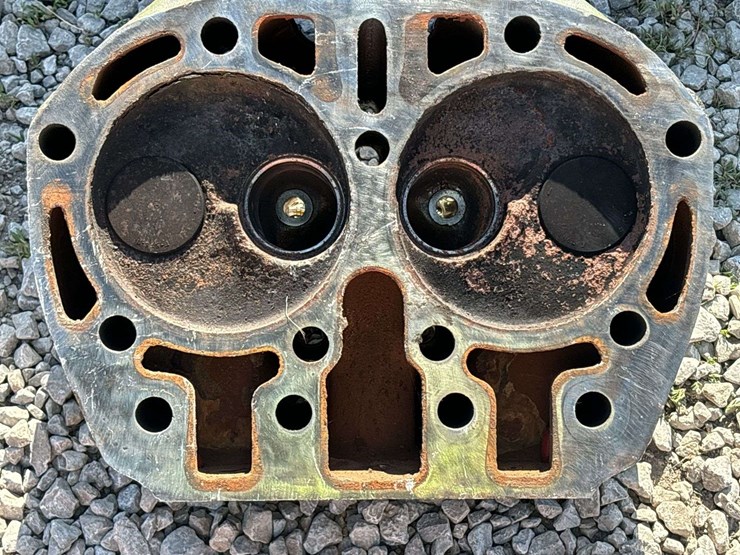 john-deere-model-g-head-image-16