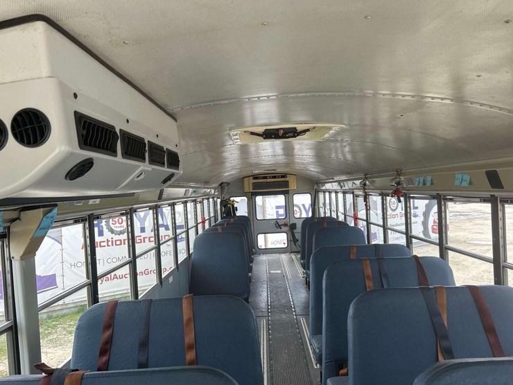 2009-ic-corporation-pb105-school-bus-image-20