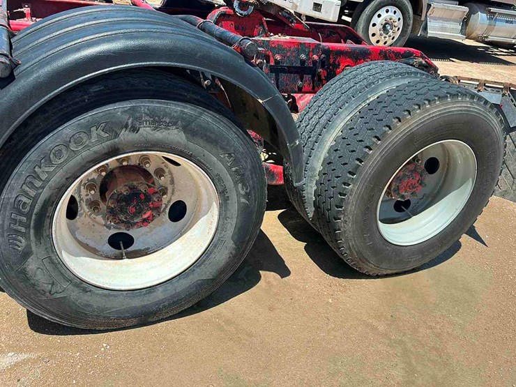 2005-kenworth-t800-image-9