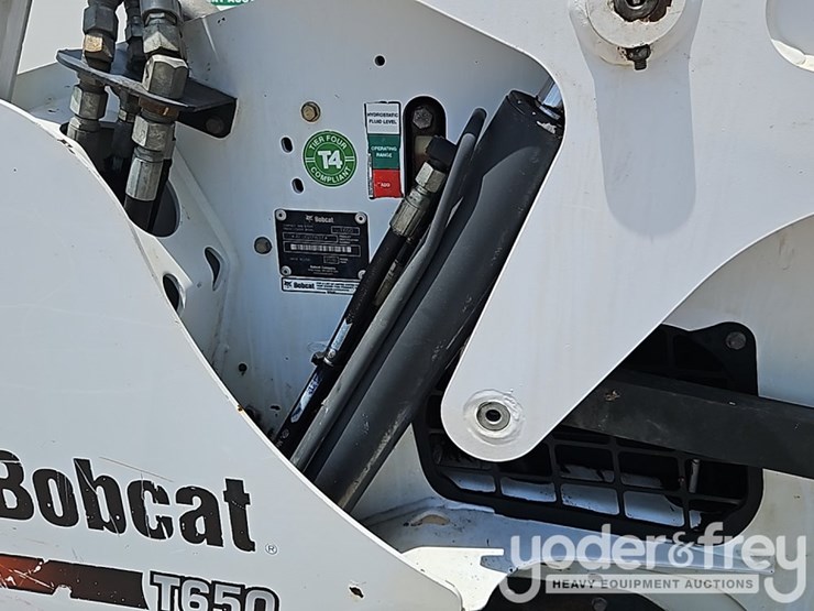 2016-bobcat-t650-image-12