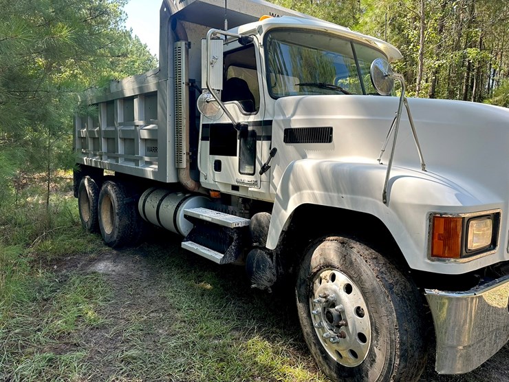 2008-mack-pinnacle-chu613-image-11