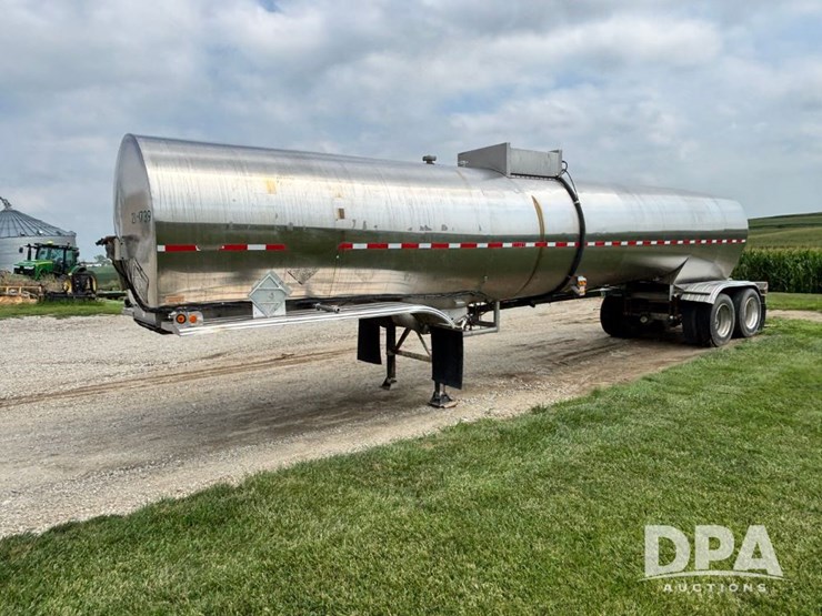 1984-fruehauf-tanker-image-15