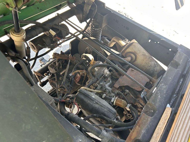 2012-john-deere-gator-hpx-image-9