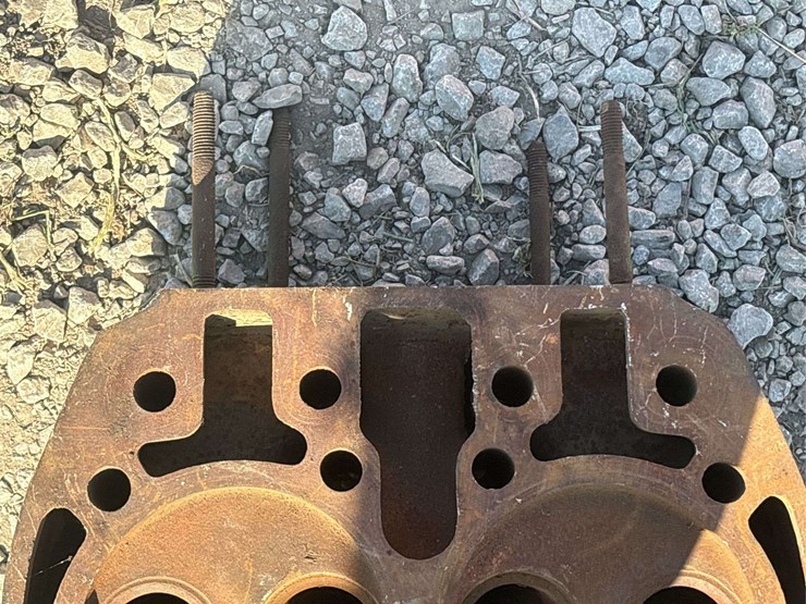 john-deere-model-g-head-image-12