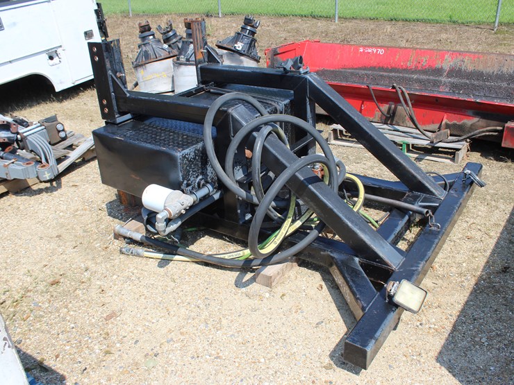 #22936-•-steel-headache-rack-with-hyd-tank-and-hoses-image-1