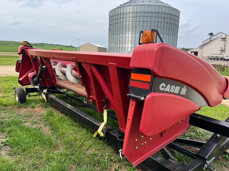cih-2206-corn-head-image-6