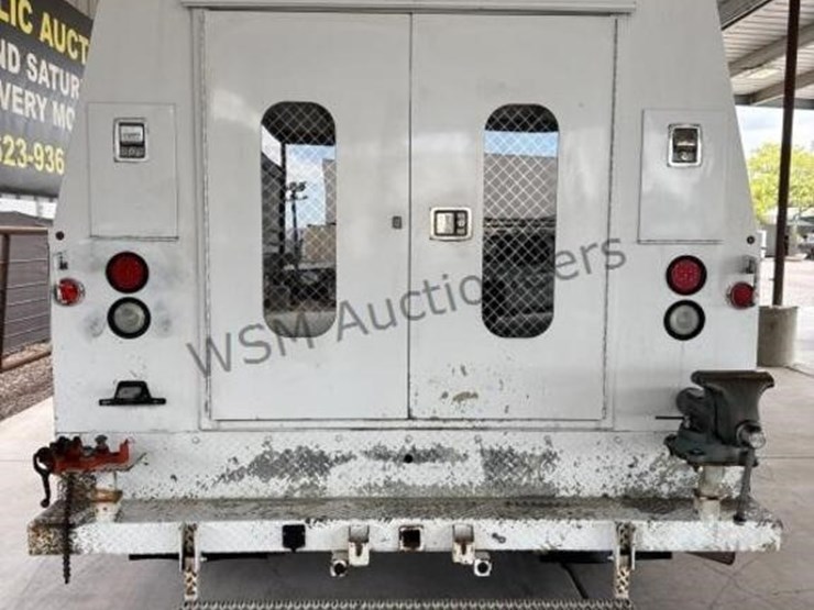 2008-ford-f550-image-6