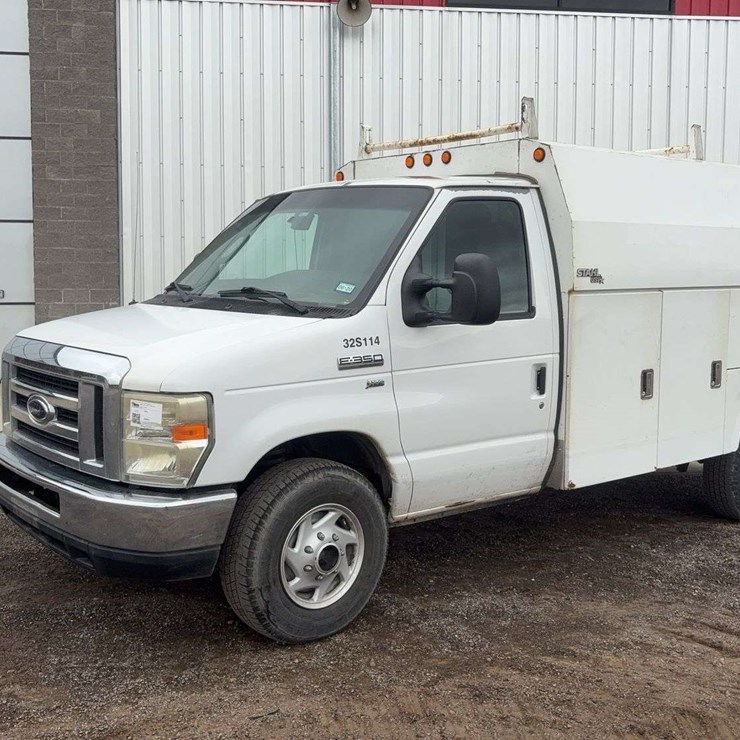 2009 FORD E350