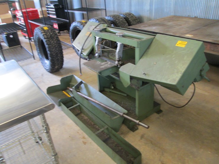 #59-•-#26934-•-wf-wells-&-sons-band-saw-image-1