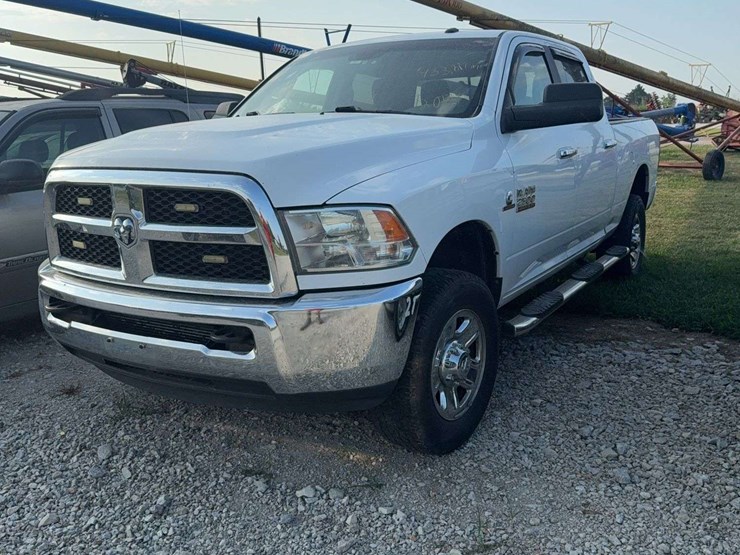 2017-dodge-ram-2500-image-1