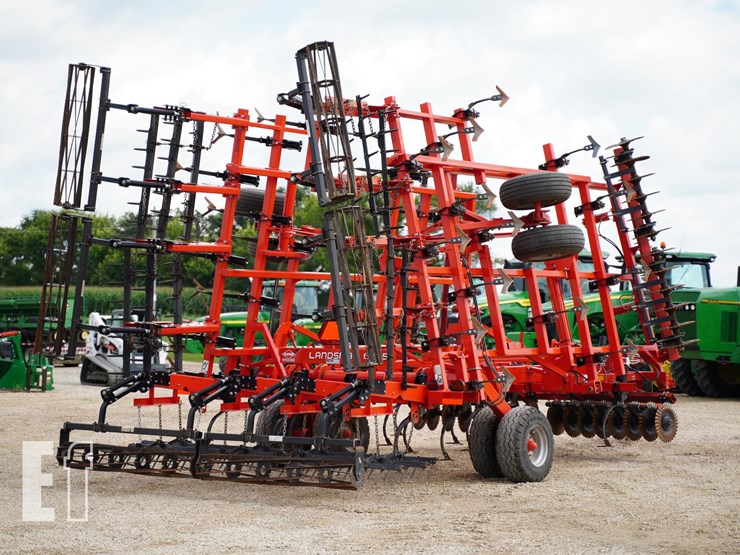 2015-kuhn-krause-6205-31-image-5