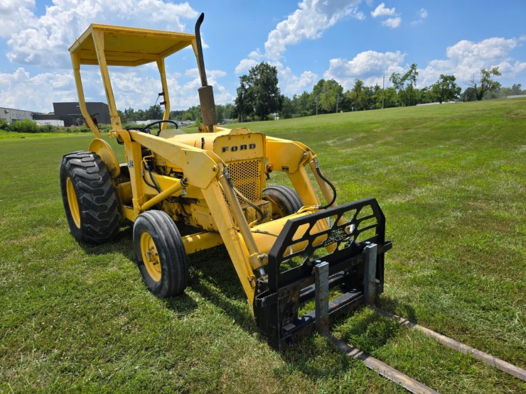 ford-tractor-image-36