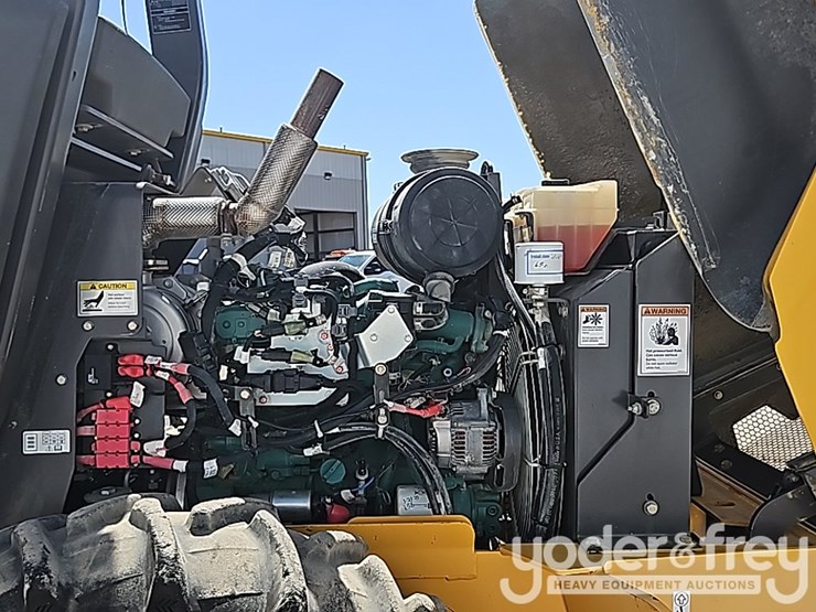 2017-volvo-sd45b-image-22