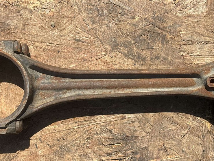 john-deere-model-g-rod-set-and-camshaft-image-13