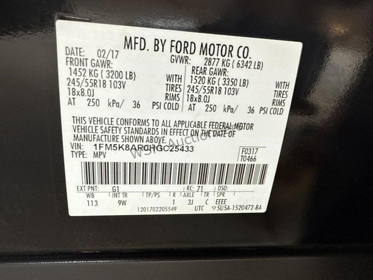2017-ford-explorer-image-15