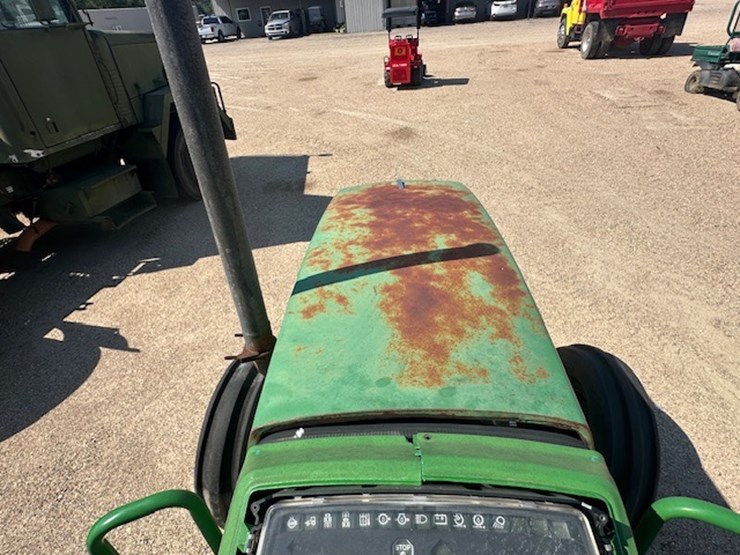 john-deere-6400-image-35