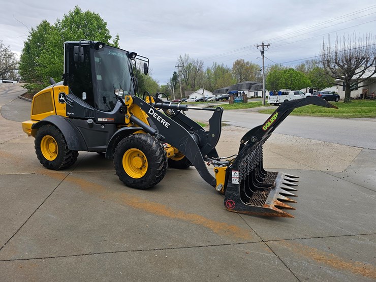 #17574-•-2024-deere-324-wheel-loader-image-20