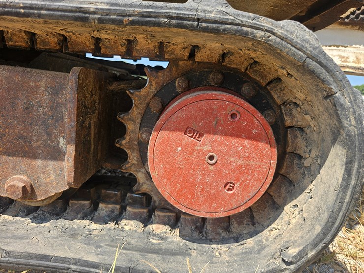 bobcat-325-image-88