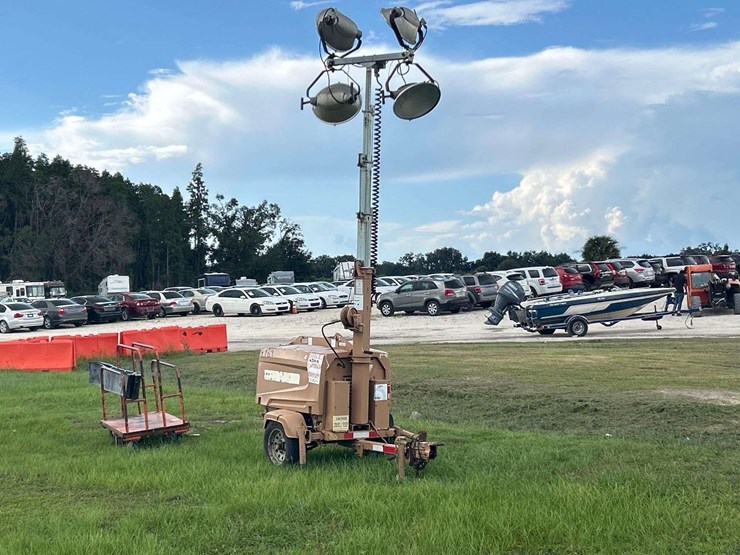 2016-atlas-v4-towable-light-tower-image-1