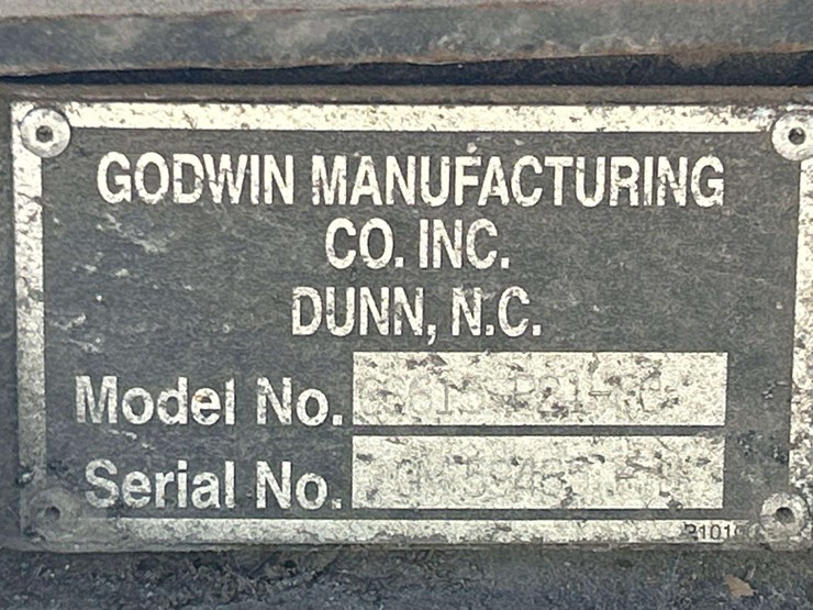 2015-godwin-184u-image-26