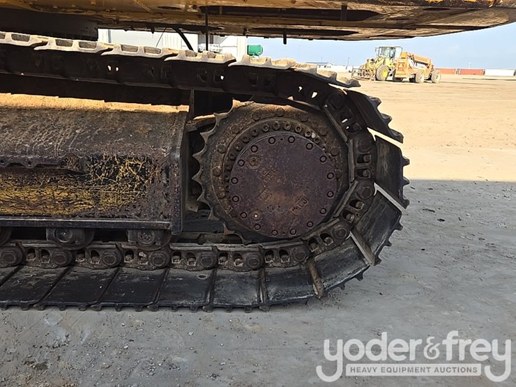 2015-caterpillar-336-f-image-15