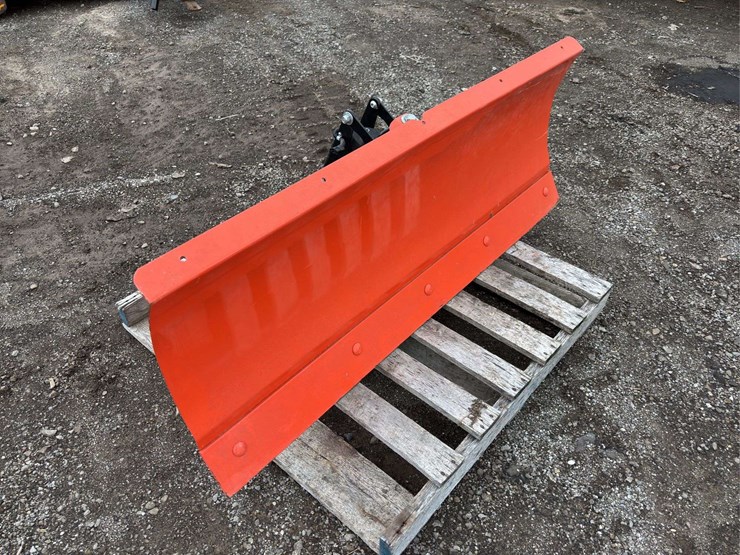 kubota-v4308-image-4