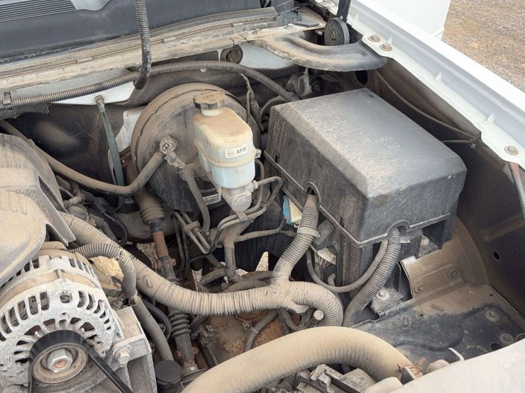 2011-chevrolet-silverado-image-21