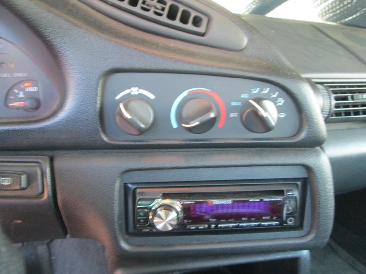#20-•-#26800-•-1995-chevrolet-camaro-convertible-2g1fp32pxs2140553-image-30