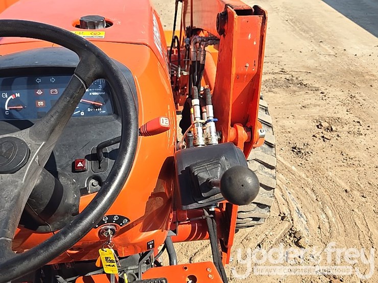 2017-kubota-mx5100-image-42