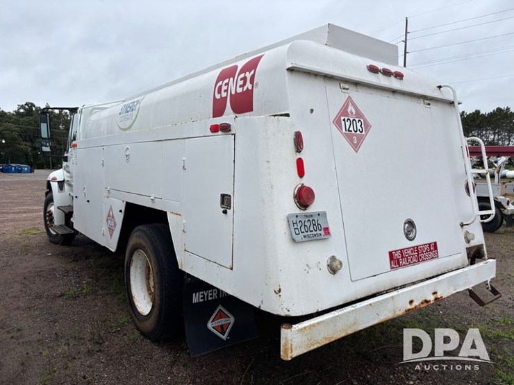 2002-international-durastar-4400-image-8