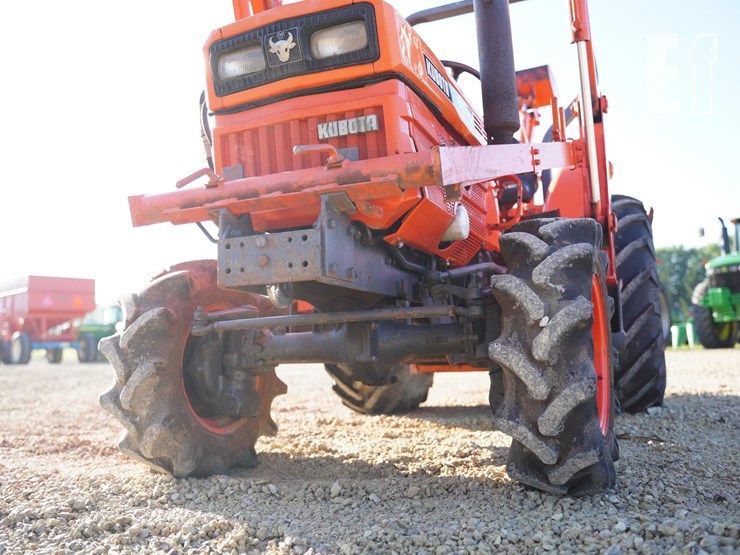 kubota-b8200-image-30
