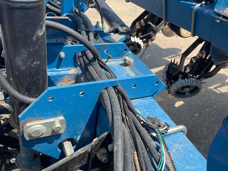 kinze-3200-image-47