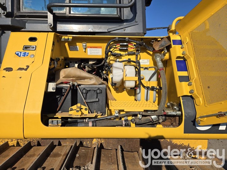 2023-komatsu-d61pxi-24-image-43