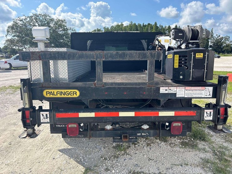 2016-ford-f550-image-25