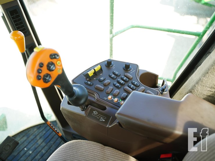 2005-john-deere-9660-sts-image-39