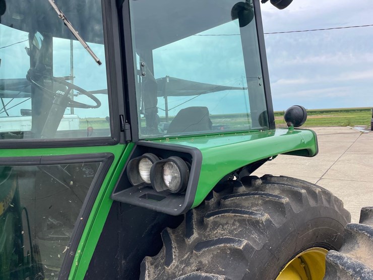 john-deere-4640-image-32