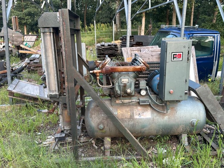 #138-•-ingersoll-rand-air-compressor-image-1