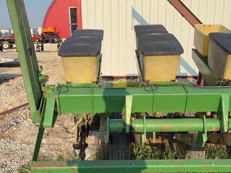 john-deere-7000-image-4
