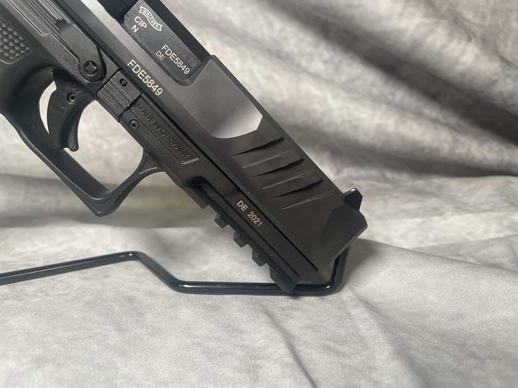 #4522-•-walther-pdp-9mm-luger-pistol,-sn:-fde5849-image-14