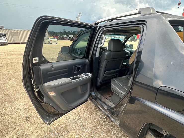 2008-honda-ridgeline-image-25