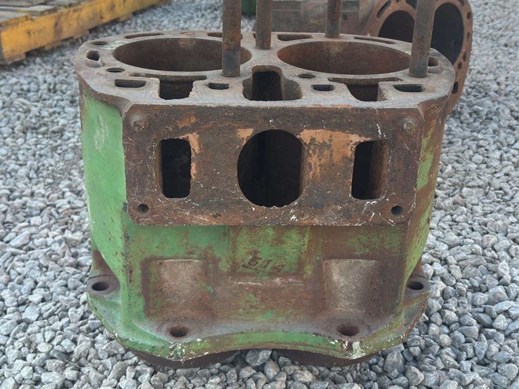 john-deere-model-g-block-image-13