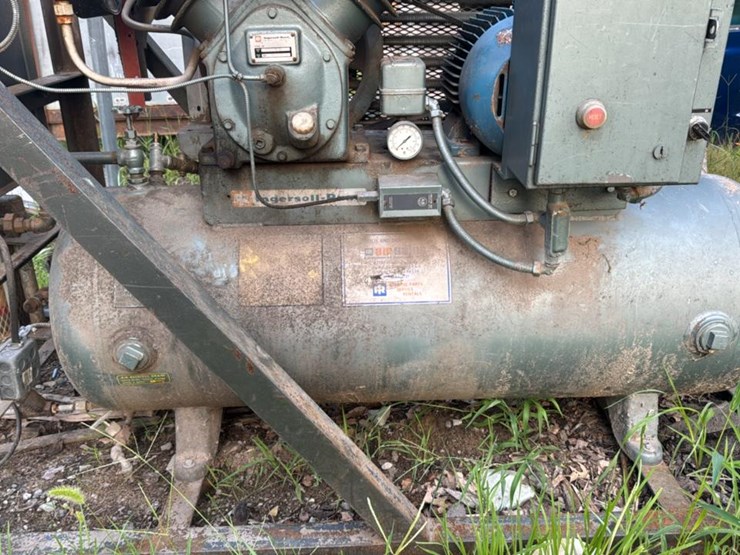 #138-•-ingersoll-rand-air-compressor-image-14