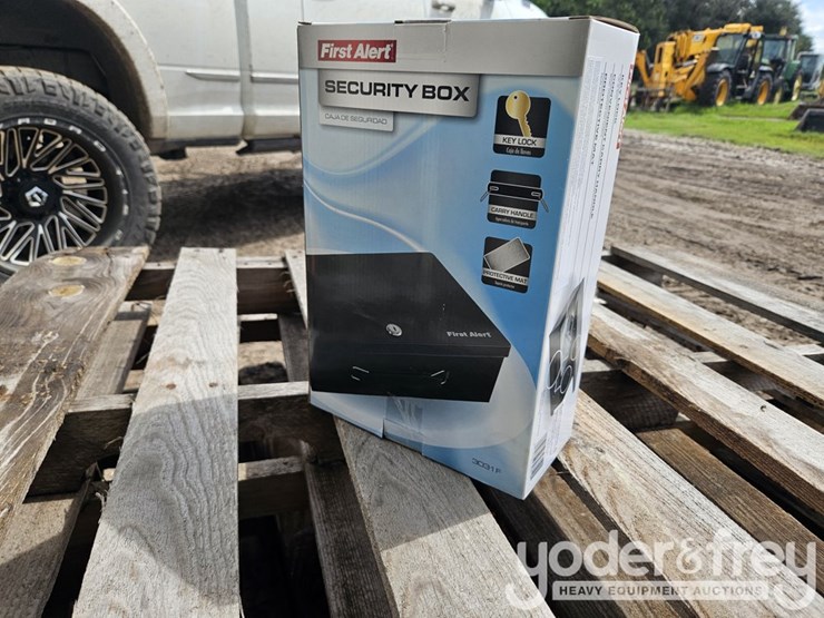 unused-first-alert-3031f-security-box-image-1