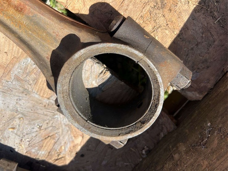 john-deere-model-a-rods-set-and-camshaft-image-15