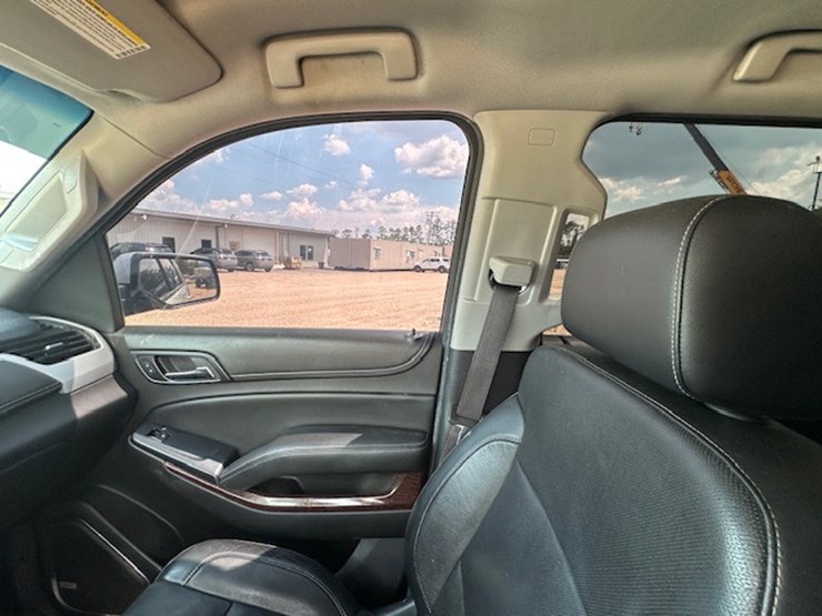 2015-gmc-yukon-image-50
