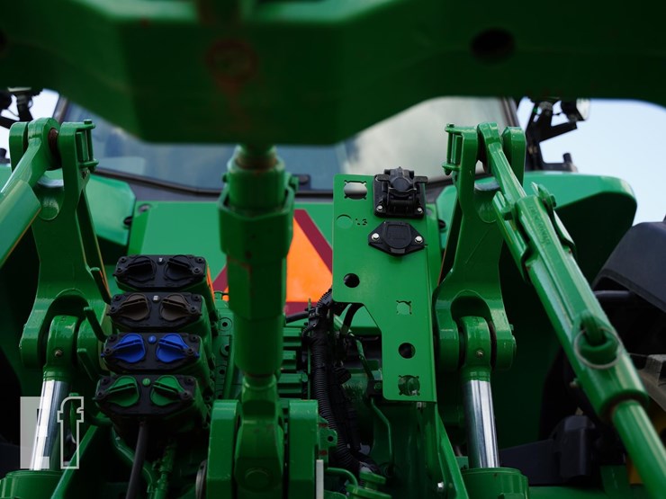 2021-john-deere-8rx-310-image-26
