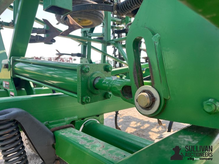 john-deere-2310-image-20