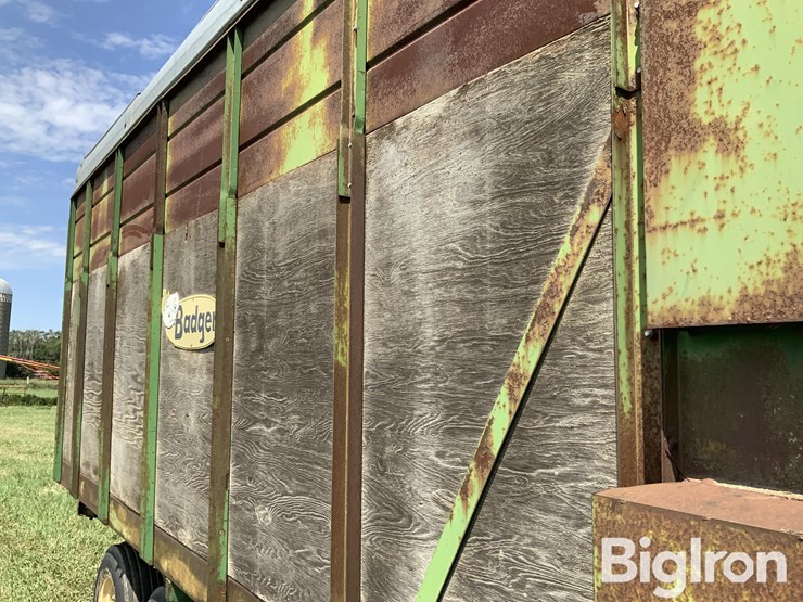 badger-t950-silage-wagon-image-17
