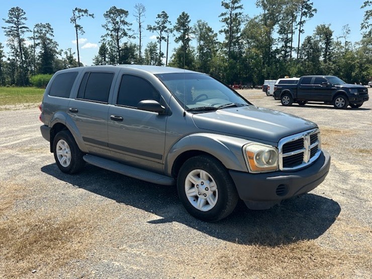 2005-dodge-durango-image-2