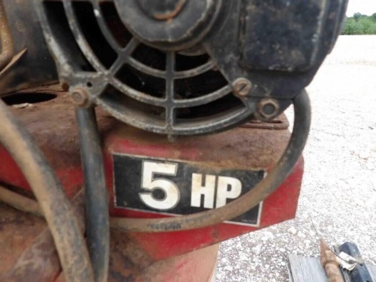 coleman-powermate-compressor-image-5